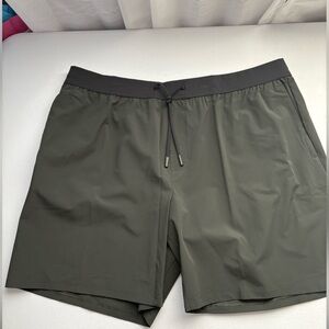 VRST Green‎ and Black Athletic Shorts NWT